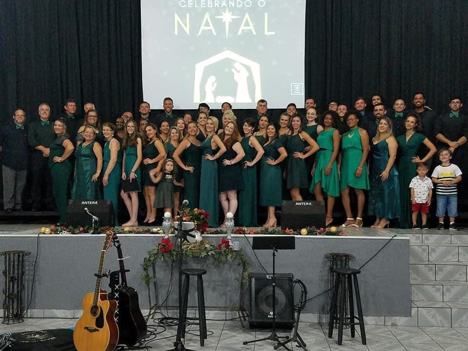 Concertos recebem Coral e Banda Marcial na semana do Natal em Caraguatatuba