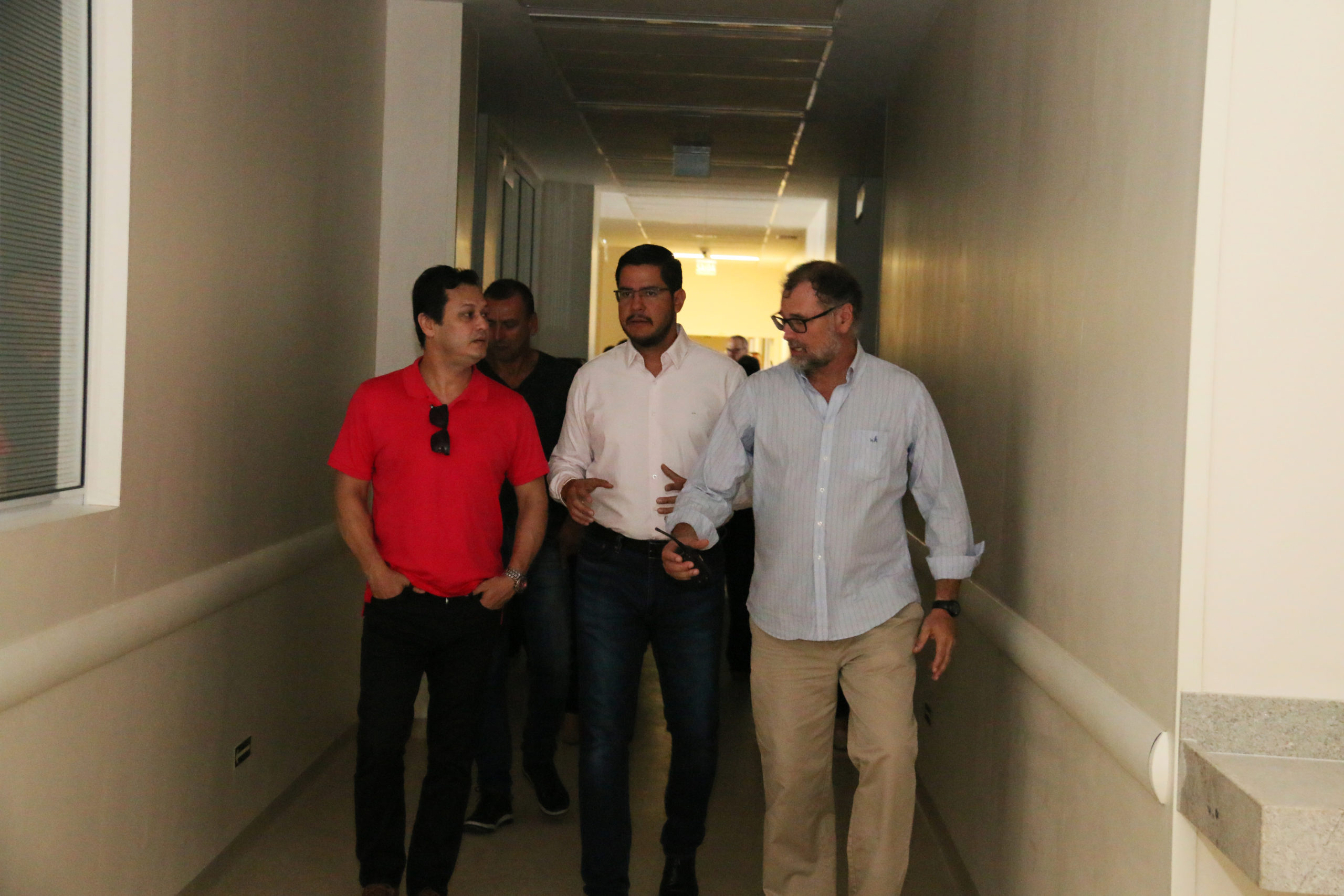 Prefeitos do Litoral Norte participam de visita técnica ao Hospital Regional em Caraguatatuba