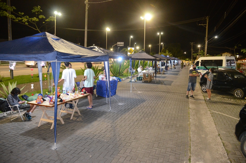 A região norte de Caraguatatuba inaugurou sua primeira Feira de Artes e Artesanato