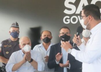 Governador e prefeito de Caraguatatuba anunciam retomada das obras dos contornos