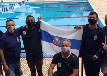 Caraguatatuba conquista 12 medalhas no Festival Regional de Paranatação