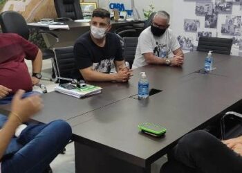 Thiago Camilo, piloto da Stock Car, organiza campeonato de Futevôlei em Caraguatatuba