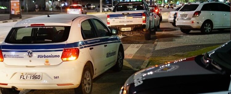 Fiscalização no feriado prolongado tem de festa de aniversário encerrada a ônibus de turismo de um dia multados