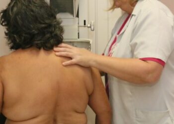 Outubro Rosa: Caraguatatuba intensifica exames para diagnóstico do câncer de mama e de colo do útero