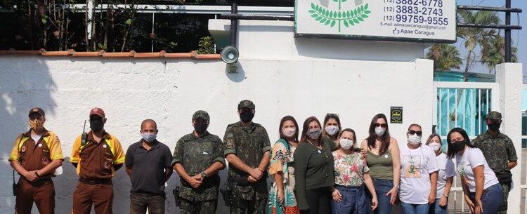 APAE Caraguatatuba realiza carreata em alusão ao Dia da Pessoa com Deficiência