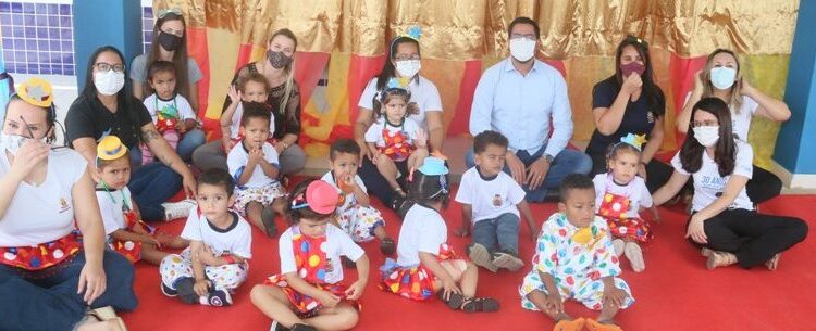 Caraguatatuba comemora aniversário de 30 anos de sua primeira unidade escolar municipal