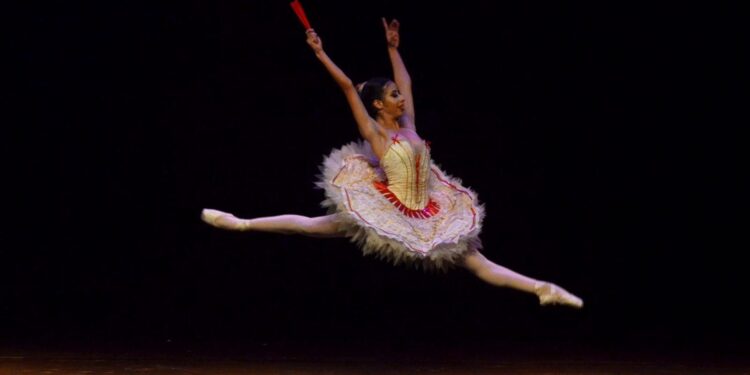 Teatro Mario Covas recebe mais de 500 expectadores no Festival de Dança de Caraguatatuba – Títulos Promodança Capezio 2021