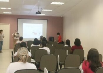 Com foco na padronização do serviço, Saúde inicia capacitação para vacinadores das unidades de saúde