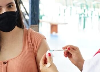 Caraguatatuba zera fila de espera da vacinação contra Covid-19; 2.956 pessoas são agendadas