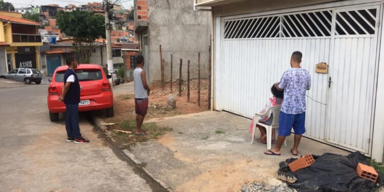 Bairro Solidário empresta tomadas para Caio realizar Cortes “Gratuitos” em Caragua