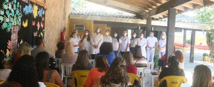 Professores da rede municipal participam de capacitação sobre Comunicação Alternativa e Aumentativa na Acalento