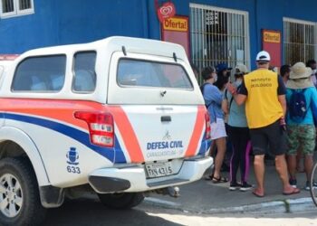 Pesquisadores da USP e IPA avaliam costeiras de Caraguá; região terá Alerta Ressacas  Um grupo de pesquisadores da Universidade de São Paulo (USP), do Instituto de