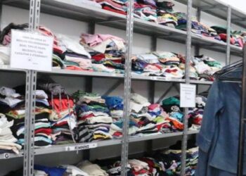 Fundo Social repassa 6 mil peças de roupas e 12 toneladas de alimentos às famílias em vulnerabilidade social