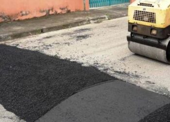 Prefeitura de Caraguatatuba reforça Operação Tapa Buracos e instala lombadas pela cidade