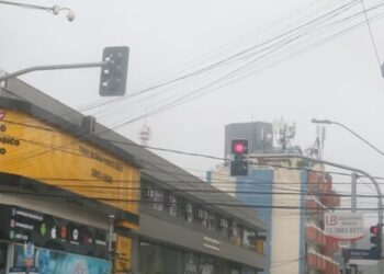 Fiscalização por câmera em semáforos começa a funcionar neste sábado em Caraguatatuba