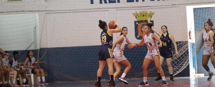 Atleta de Caraguatatuba é pré-convocada para Seleção Paulista de Basquete Sub-17 feminina
