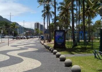 Prefeitura de Caraguatatuba faz campanha contra descarte irregular de lixo