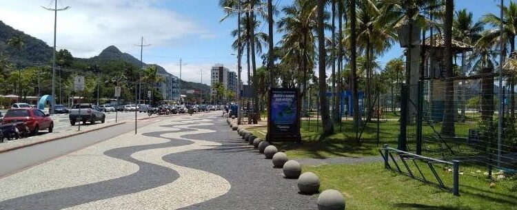 Prefeitura de Caraguatatuba faz campanha contra descarte irregular de lixo