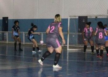 Caraguatatuba tem partidas pelo 1º Caraguá Woman de Futsal