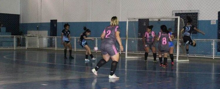 Caraguatatuba tem partidas pelo 1º Caraguá Woman de Futsal