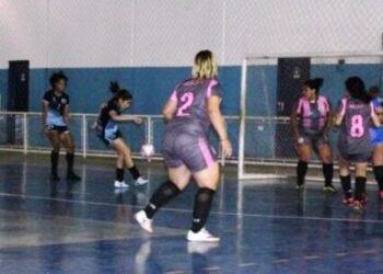 Continuam as partidas classificatórias do 1º Caraguá Woman de Futsal
