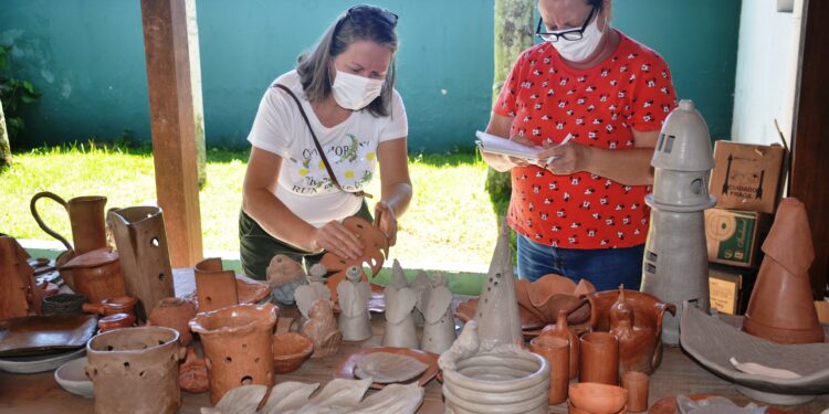 Prefeitura Municipal e FUNDACC abrem credenciamento para artistas orientadores das Oficinas Culturais 2022
