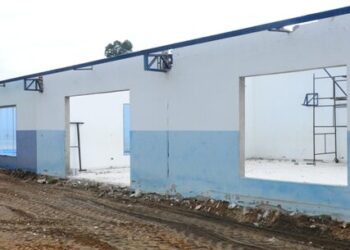 Prefeitura de Caraguatatuba inicia reforma do salão de artes marciais e outros espaços do Cemug