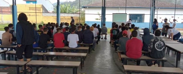 ‘Novembro Azul’: palestra para professores e alunos marca terceira semana das ações promovidas pela Saúde