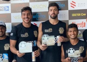 Atletas de Caraguatatuba participaram de campeonatos de Futevôlei no final de semana