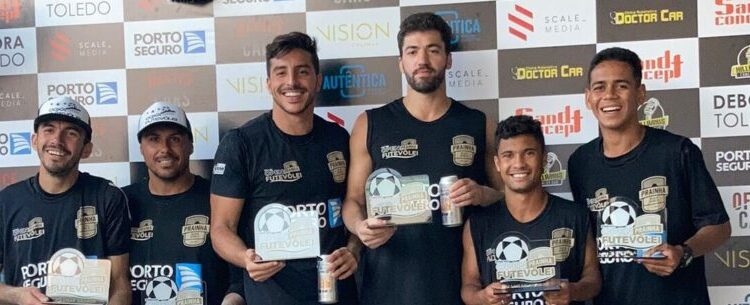 Atletas de Caraguatatuba participaram de campeonatos de Futevôlei no final de semana