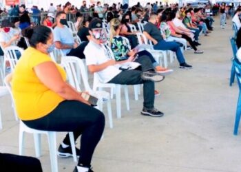 Mutirão do Emprego atende mais de 1,6 mil pessoas no primeiro dia