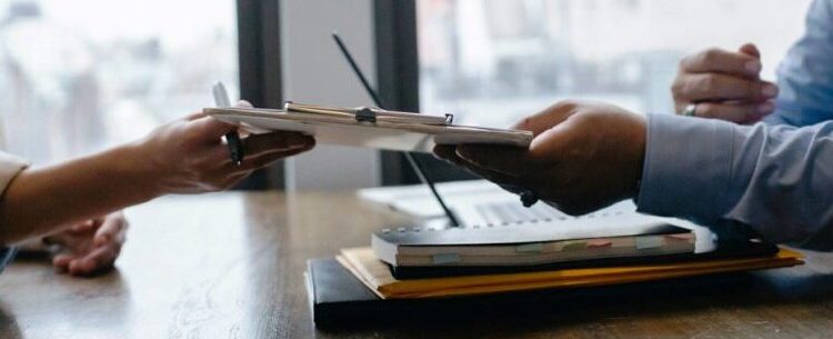 Fundo Social de Caraguatatuba abre 60 vagas para três cursos na área administrativa