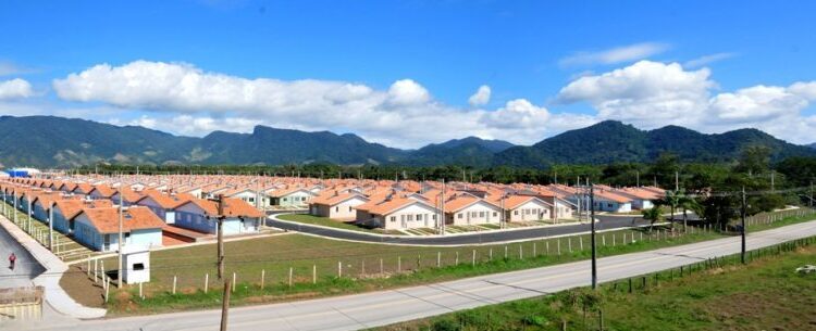 Prefeitura de Caraguatatuba cobra Caixa sobre retomada de unidades habitacionais ocupadas irregularmente