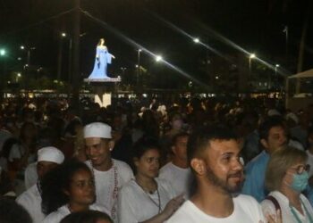 37ª Festa de Iemanjá homenageia fundadores e recebe mais de 5 mil pessoas