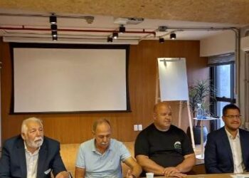 Prefeito de Caraguatatuba defende royalties do município em reunião da ABRAMT em Brasília