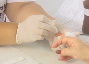 Prefeitura de Caraguatatuba continua com testes rápidos para HIV durante ‘Dezembro Vermelho’
