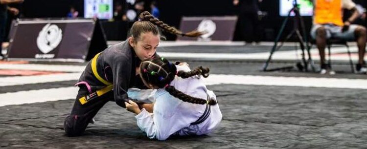 Atletas de Caraguatatuba ganham várias medalhas em disputa no Mundial de Jiu Jitsu