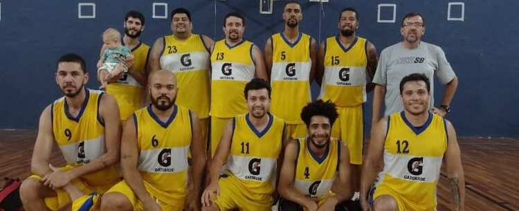 Equipe de basquete de Caraguatatuba arrasa em partida do Metropolitano contra São José dos Campos