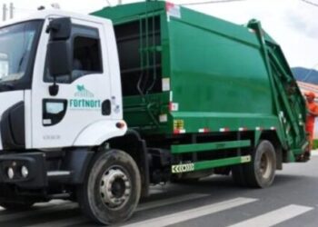 Caraguatatuba intensifica coleta de lixo e limpeza de praias na alta temporada