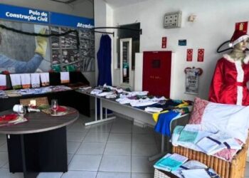 Fundo Social de Caraguatatuba recebe doação de roupas e brinquedos