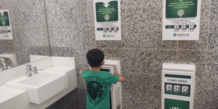 Projetos socioambientais do Serramar Shopping evitam corte de 93 árvores e descarte de 4 toneladas de lixo por ano