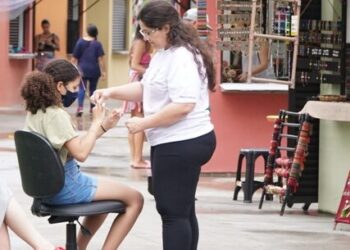 Feira de Artesanato de Caraguatatuba passa a funcionar todos os dias com novos horários de atendimento