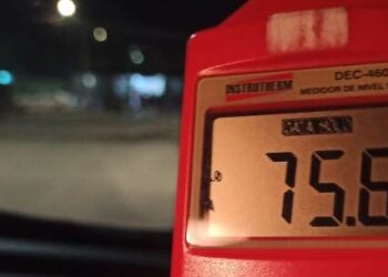 Mesmo com chuva, fiscalização da Prefeitura de Caraguatatuba atende denúncias de perturbação de sossego