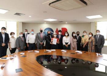 OAB SP e Sebrae-SP assinam protocolo de intenções  para capacitação da advocacia em temas de gestão