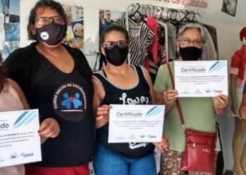 Fundo Social de Caraguatatuba entrega 168 certificados dos cursos de qualificação profissional