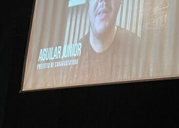 Prefeito de Caraguatatuba recebe homenagem na posse da nova diretoria da Associação Comercial