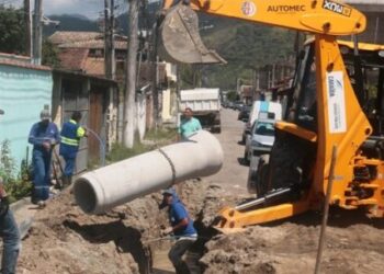 Prefeitura de Caraguatatuba instala novo sistema de drenagem no bairro Tinga