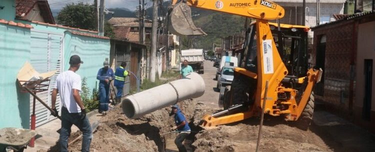 Prefeitura de Caraguatatuba instala novo sistema de drenagem no bairro Tinga