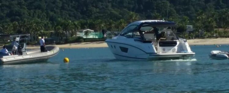 Prefeitura de Caraguatatuba e Marinha fiscalizam atividades náuticas no final de semana