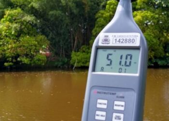 Prefeitura de Caraguatatuba flagra vans irregulares, perturbação de sossego e acampamento selvagem